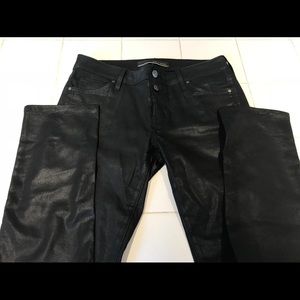 Rich and skinny pants